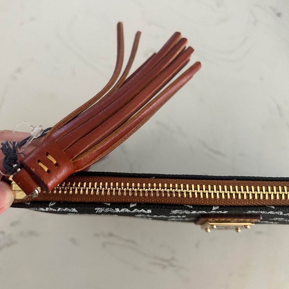 Dooney & Bourke MLB Miami Marlins Tassel Wristlet/Clutch- NWT - Picture 4 of 9
